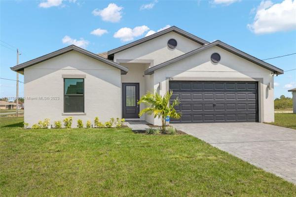 Mirror Lakes, 879 Yellowbird Dr, Fort Myers, Florida 33913, image 1