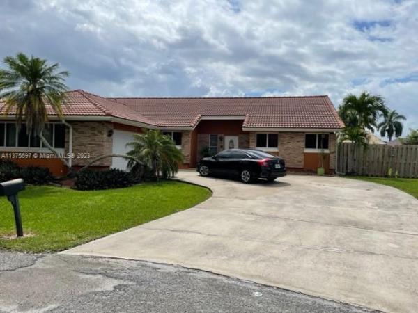Falcon's Lea, 6540 Ridgelock Ct, Davie, Florida 33331, image 1