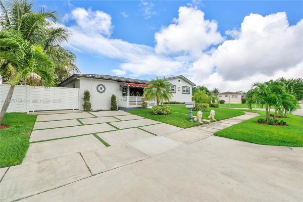 Norwood, 18901 NW 10th Ct, Miami Gardens, Florida 33169, image 2