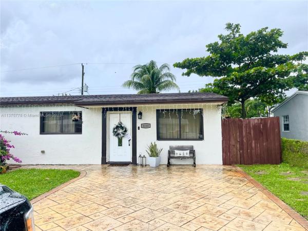 Boulevard Heights, 1210 N 70th Way, Hollywood, Florida 33024, image 2