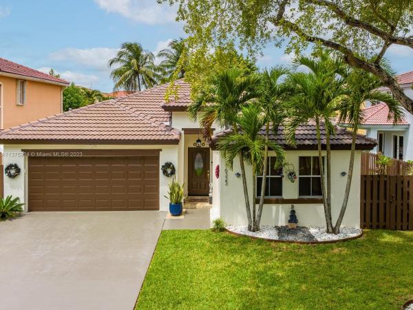 16323 SW 83rd Ln, Unincorporated Dade County, Florida 33193, image 2