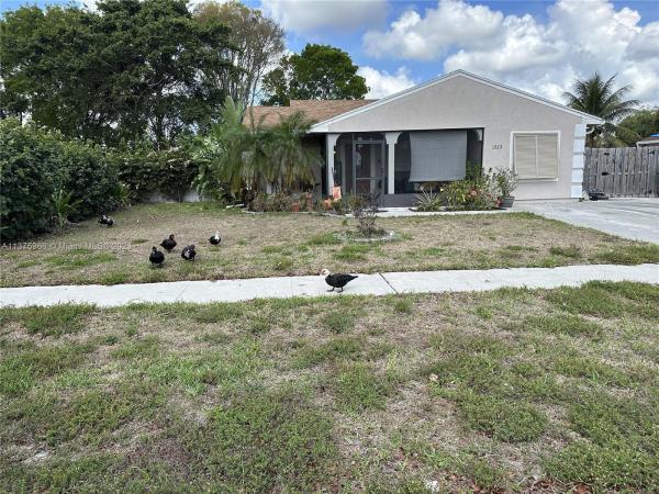 Counterpoint Estates, 1323 Savoyard Way, Royal Palm Beach, Florida 33411, image 2