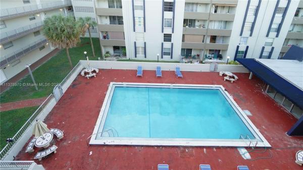 Samari Lake East, 10000 NW 80th Ct #2545, Hialeah Gardens, Florida 33016, image 2