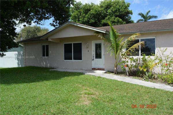 Davie Manor, 4131 SW 55th Ave, Davie, Florida 33314, image 1