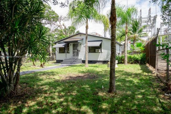 Griffins, 349 NW 41st St, Miami, Florida 33127, image 1