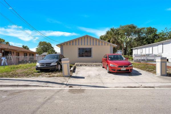 Pleasant Heights, 1141 W 35th St, Riviera Beach, Florida 33404, image 1
