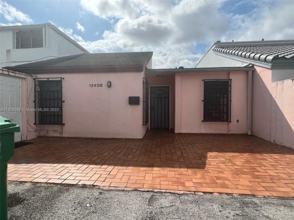 Greenway Lakes, 12408 SW 20th Ter, Tamiami, Florida 33175, image 1