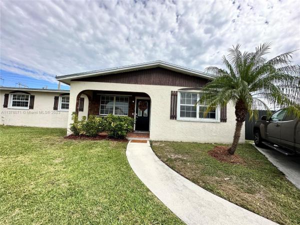 Meadow Wood Manor, 12425 SW 261st Ter, Kendall, Florida 33032, image 1