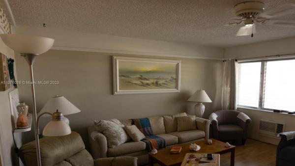 815 SW 10th Ter #15V, Hallandale Beach, Florida 33009, image 1