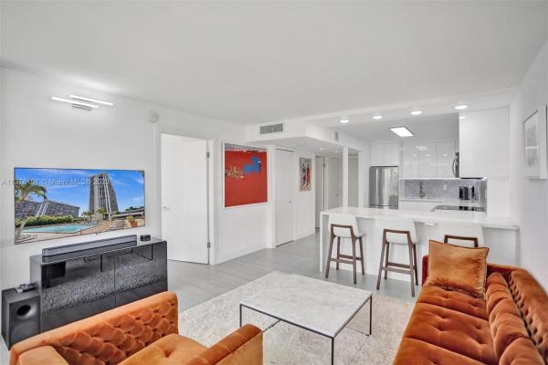 Brickell Place, 1901 Brickell Ave #B1704, Miami, Florida 33129, image 2