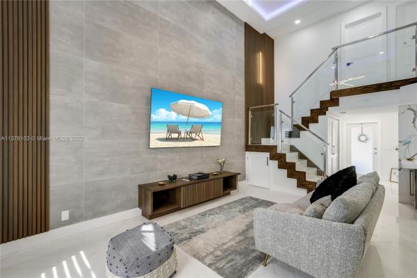 Sheridan Ocean Club, 1121 SE 6th Ave, Dania Beach, Florida 33004, image 1