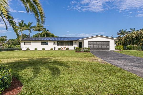 Sunshine Ranches, 5201 Thoroughbred Ln, Southwest Ranches, Florida 33330, image 2