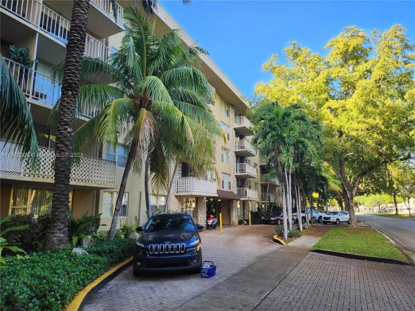 Bayview Palms, 1805 Sans Souci Blvd #303, North Miami, Florida 33181, image 1