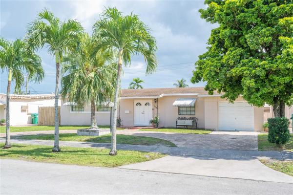 Miller Heights, 9540 SW 51st Ter, Olympia Heights, Florida 33165, image 2