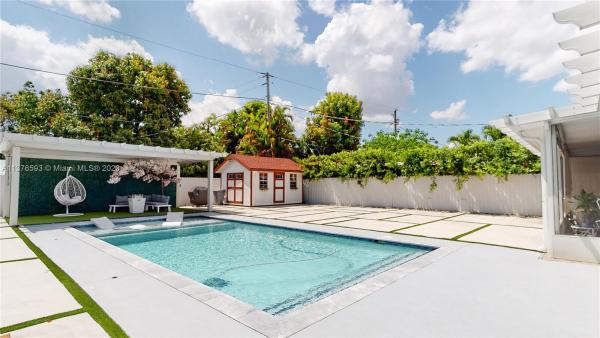 Le Jeune Manors, 1220 NW 37th Ave, Miami, Florida 33125, image 1