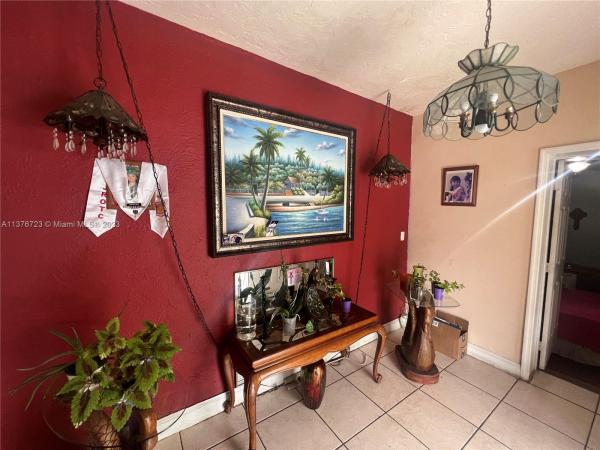 Kenwood, 1733 NW 16th St #front, Miami, Florida 33125, image 2