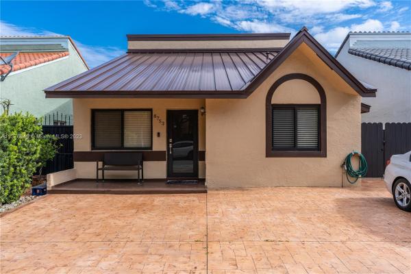 La Pradera Gardens, 8753 NW 108th St, Hialeah Gardens, Florida 33018, image 1