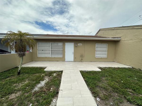 Kings Gardens, 19019 NW 45 Ave #, Miami Gardens, Florida 33055, image 2