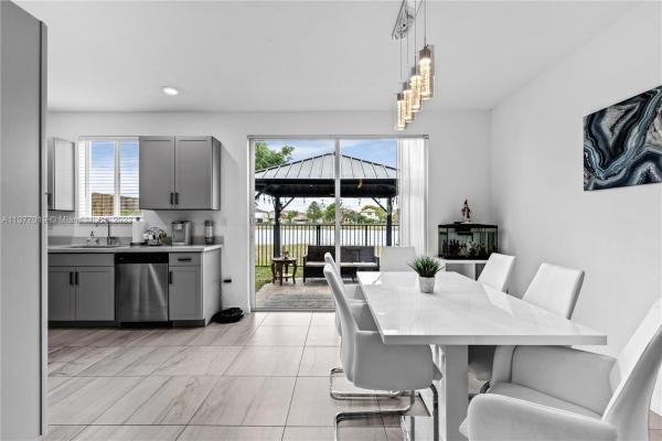 Towns At Seascape, 1186 SE 23rd Ave, Homestead, Florida 33035, image 1
