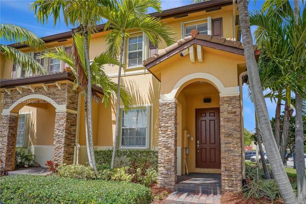 The Shores At Isles Of Bayshore, 9113 SW 227th St #6, Cutler Bay, Florida 33190, image 2