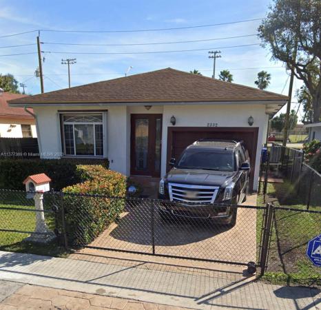 Liberia, 2332 Hope St, Hollywood, Florida 33020, image 2