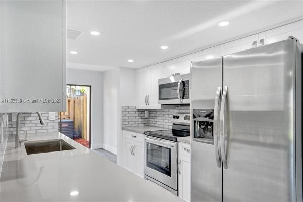 Saddle Up, 5032 S University Dr, Davie, Florida 33328, image 1