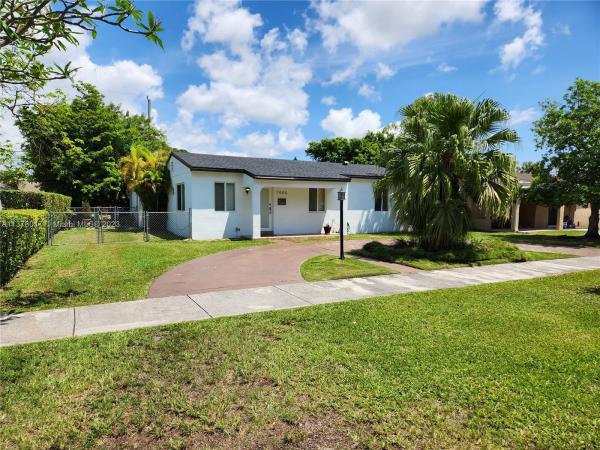 Central Miami, 7405 SW 32nd St, Coral Terrace, Florida 33155, image 2