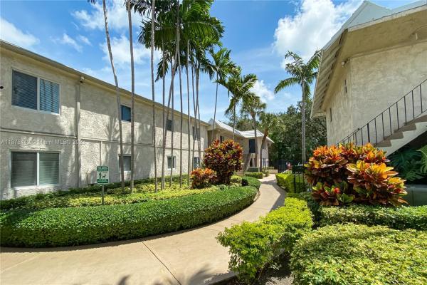 Monterey Gardens Of Pinecrest, 8607 SW 68th Ct #21, Pinecrest, Florida 33156, image 1