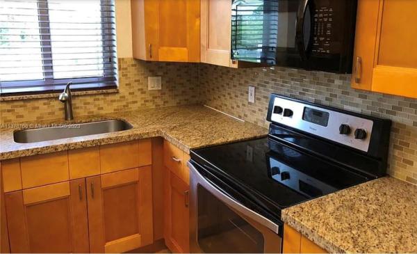 Ten At Victoria Park, 639 NE 10th Ave #205, Fort Lauderdale, Florida 33304, image 1