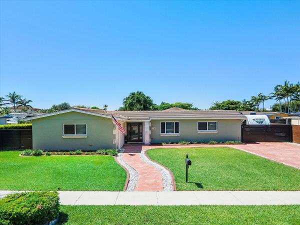 Palm Springs North Residential, 8520 NW 175th St, Palm Springs North, Florida 33015, image 2