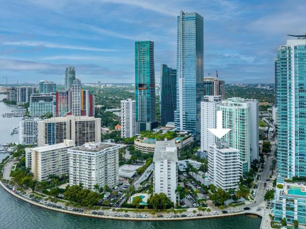 Commodore Bay, 1402 Brickell Bay Dr #1203, Miami, Florida 33131, image 1