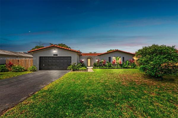 Castlewood, 11450 NW 37th St, Coral Springs, Florida 33065, image 1