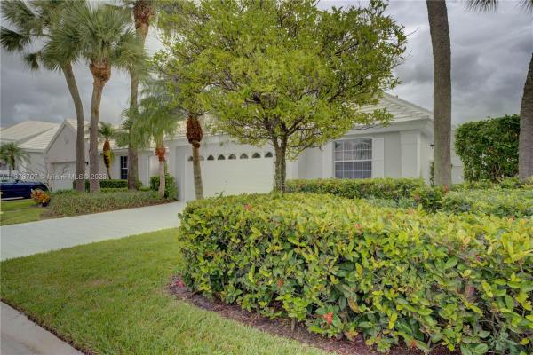 Barclay Club, 23 Selby Ln, Palm Beach Gardens, Florida 33418, image 1