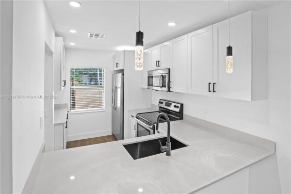 Sunrise Manor South, 2971 NW 110th Ave, Sunrise, Florida 33322, image 1