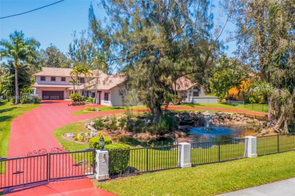 Plantation Acres, 11351 SW 3rd St, Plantation, Florida 33325, image 2
