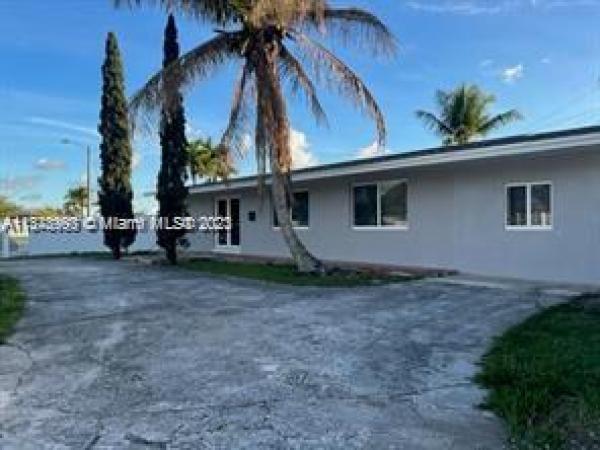 Palmetto Country Club Estates, 9770 Colonial Dr, Palmetto Estates, Florida 33157, image 1