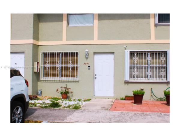 Oasis En Mango Hill, 3971 W 9th Ct #21, Hialeah, Florida 33012, image 1