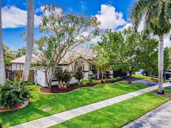 New Providence, 959 SW 149th Ter, Sunrise, Florida 33326, image 1