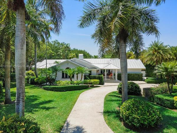 Suburban Estates, 15100 SW 74th Ave, Palmetto Bay, Florida 33158, image 1