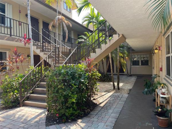 Elizabethan, 510 NE 17th Ave #103, Fort Lauderdale, Florida 33301, image 1