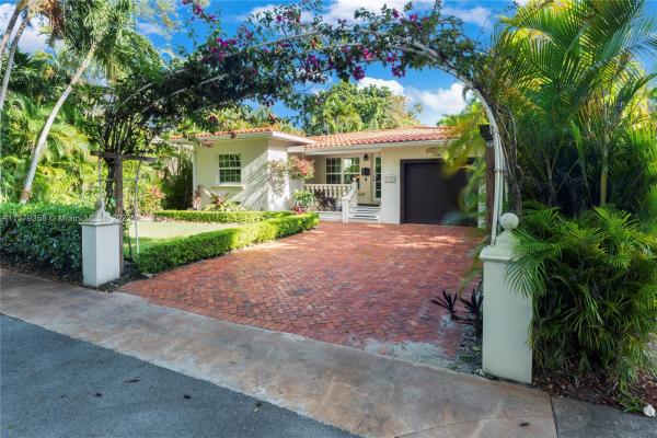 Granada, 636 Minorca Ave, Coral Gables, Florida 33134, image 2