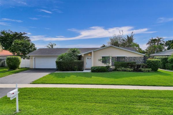 Indian Head At Loggers Run, 20847 Sugarloaf Ln, Boca Raton, Florida 33428, image 1