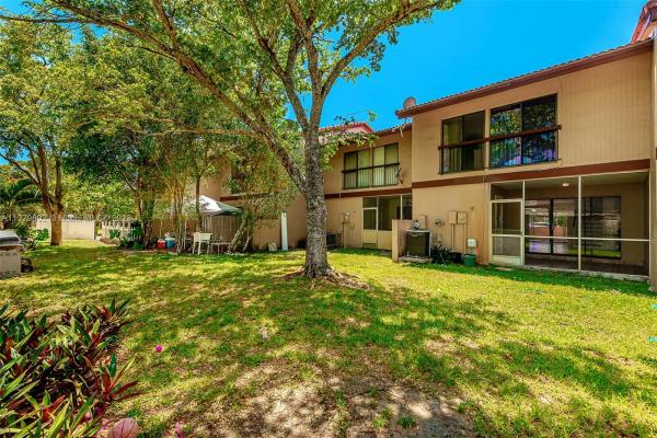 Classic Townhouses West, 4716 N Sheridan St #4, Hollywood, Florida 33021, image 1