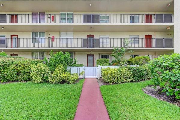 Abbey Village, 27 Abbey Ln #107, Delray Beach, Florida 33446, image 2