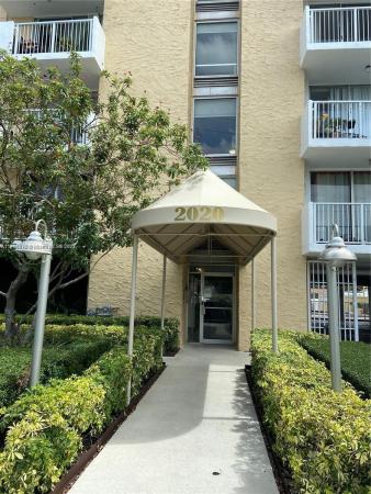 Keystone Towers, 2020 NE 135th St #811, North Miami, Florida 33181, image 1