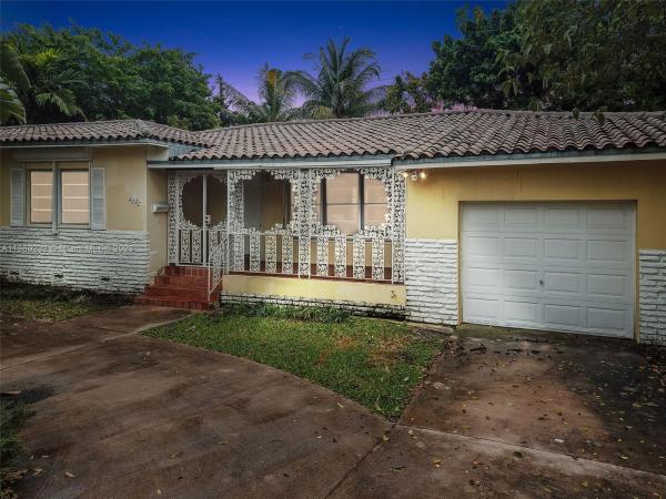 Coral Gables Crafts, 44 Palermo Ave, Coral Gables, Florida 33134, image 1