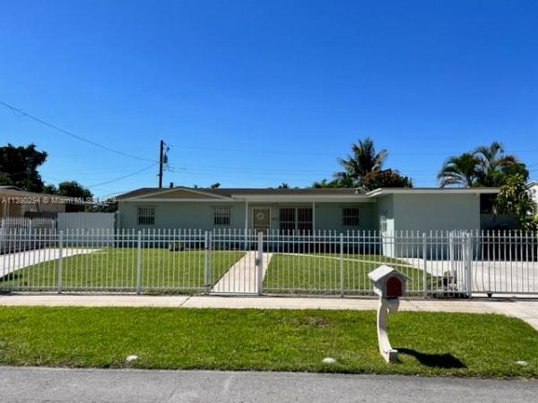 Carol City, 4330 NW 182nd St, Miami Gardens, Florida 33055, image 2