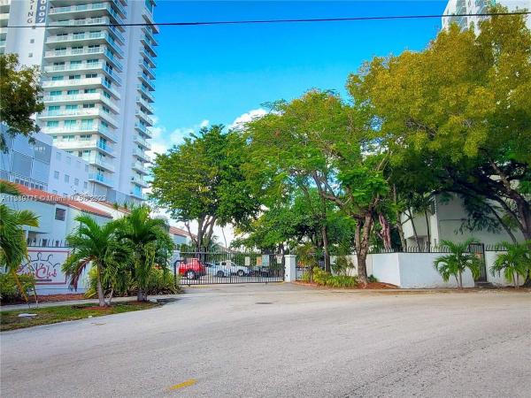River Club Townhouse, 1901 NW S River Dr #5A, Miami, Florida 33125, image 1