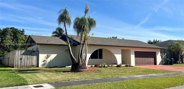 El Alamo, 10752 SW 165th Ter, Palmetto Estates, Florida 33157, image 1