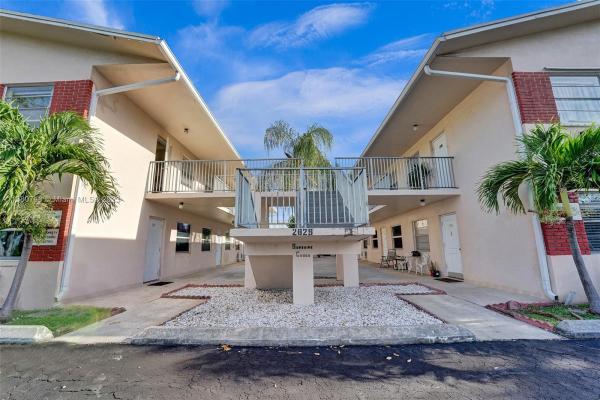 Sunshine, 2829 Van Buren St #105, Hollywood, Florida 33020, image 1